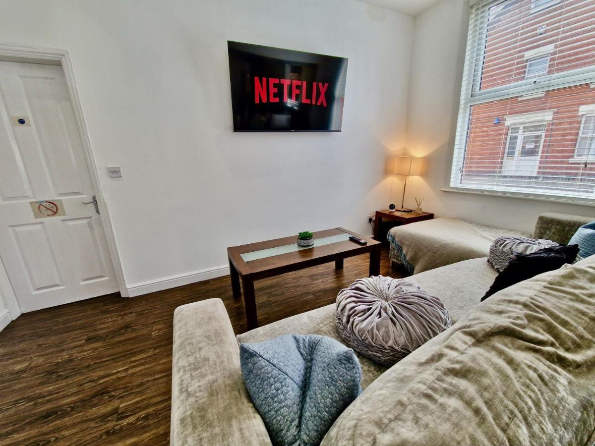 Incredible Private Rooms All With Private Bathrooms In A Fully Serviced House Next To City Centre With Free Parking Ковентри Экстерьер фото